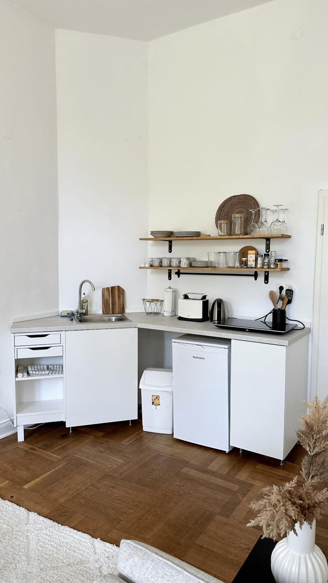Frauenapartment Schoenes Mit Balkon Am Bergpark Wilhelmshoehe Appartement *